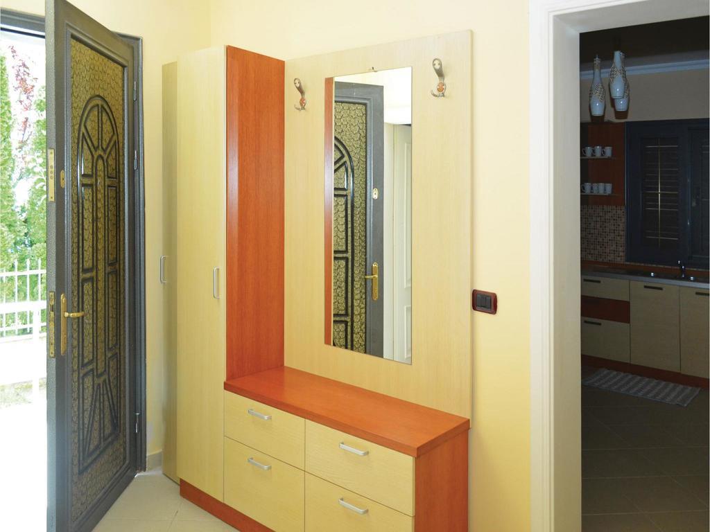 Pishat E Buta Hotel Golem (Tirana)